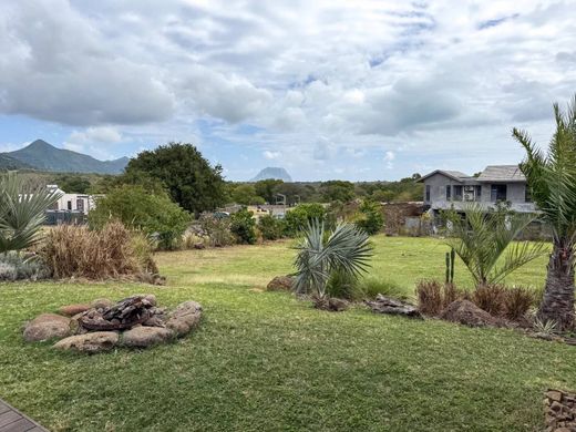 Willa w Grande Rivière Noire, Black River District