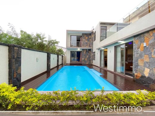 Villa in Trou aux Biches, Pamplemousses District