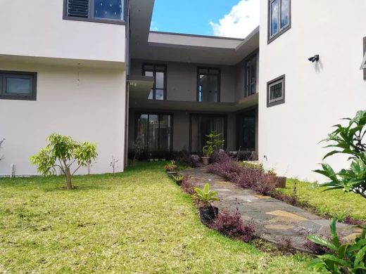 Villa in Union Flacq, Flacq District