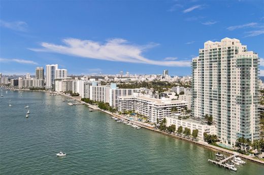 Miami Beach, Miami-Dade Countyのアパートメント