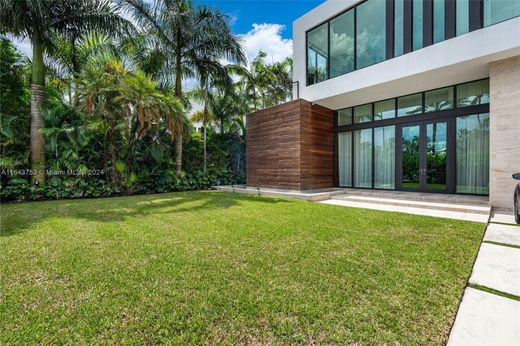 Luxe woning in Golden Beach, Miami-Dade County