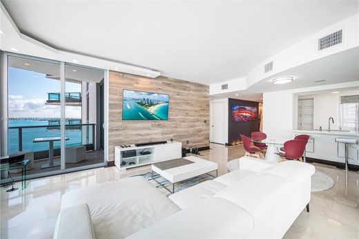 Apartment in Miami, Miami-Dade