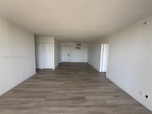 Apartment in Aventura, Miami-Dade