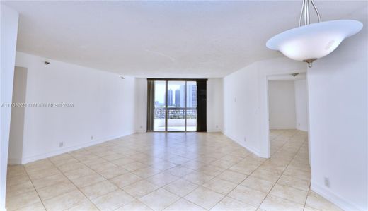 Piso / Apartamento en Aventura, Miami-Dade County