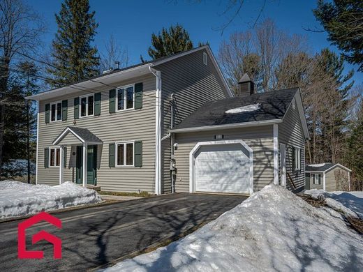 Country House in Sainte-Adèle, Laurentides