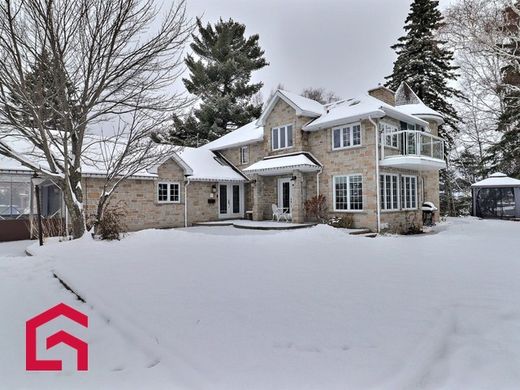 Casa de campo en Val-d'Or, Abitibi-Témiscamingue