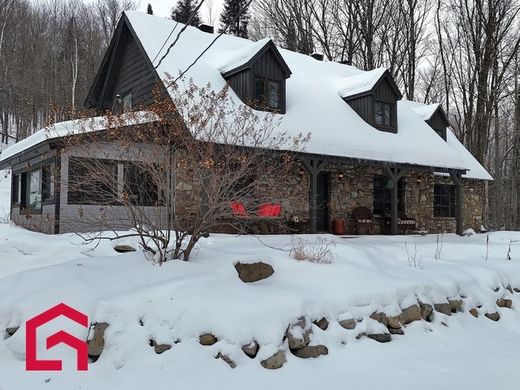 Country House in Sainte-Adèle, Laurentides