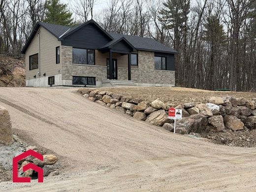 Country House in Val-des-Monts, Outaouais