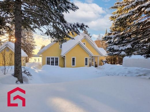 Country House in Sainte-Agathe-des-Monts, Laurentides