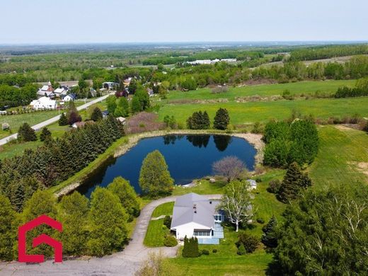 Köy evi Franklin, Montérégie