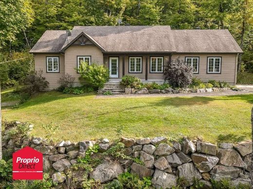 Country House in Val-des-Monts, Outaouais