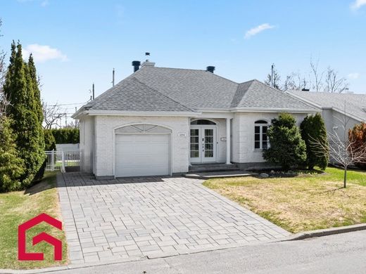Загородный Дом, Repentigny, Lanaudière