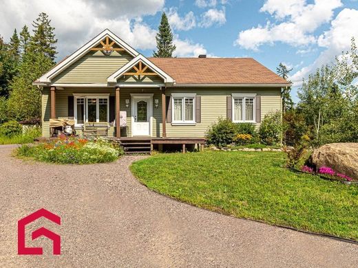 Gospodarstwo w Sainte-Marguerite-du-Lac-Masson, Laurentides