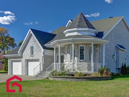 Casa de campo en Saint-Eustache, Laurentides