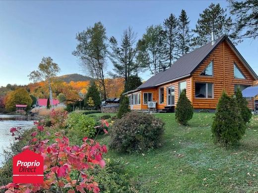 Country House in Lac-aux-Sables, Mauricie