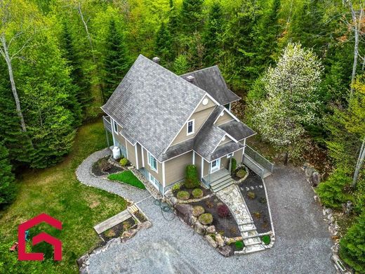 Casa de campo en Sainte-Marguerite-du-Lac-Masson, Laurentides