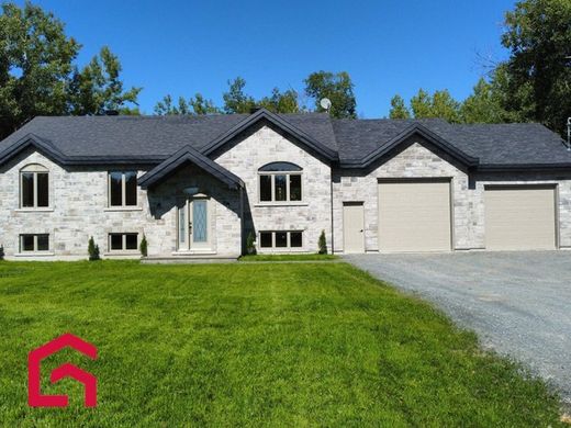 Casa de campo en Val-d'Or, Abitibi-Témiscamingue