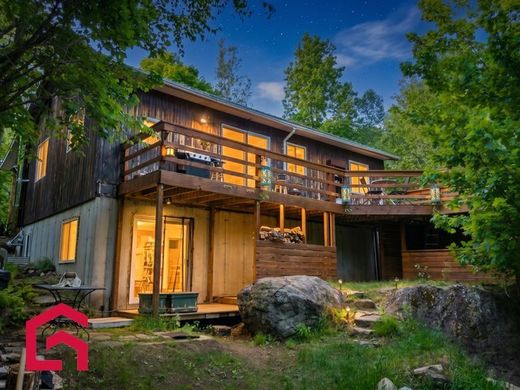 Country House in Morin-Heights, Laurentides