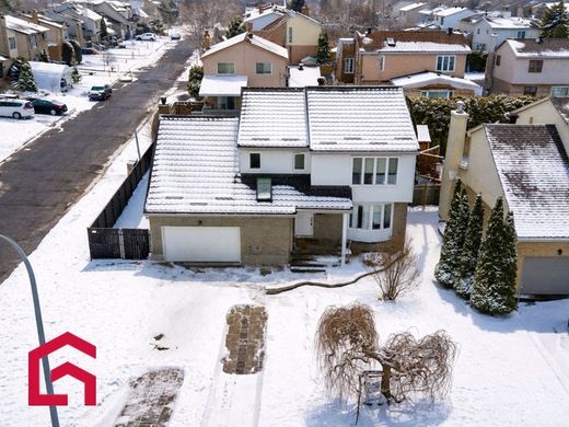 Country House in Brossard, Montérégie