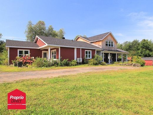 Casa de campo en Bromont, Montérégie