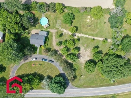 Country House in Saint-Césaire, Montérégie