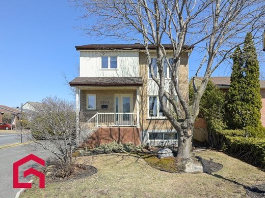 Country House in Longueuil, Montérégie