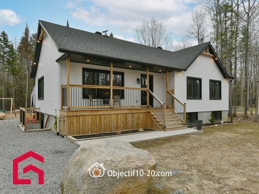 Загородный Дом, Sainte-Sophie, Laurentides