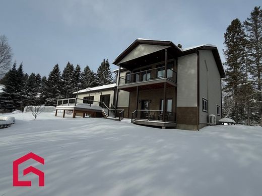 Köy evi Nominingue, Laurentides