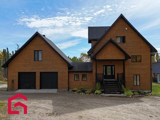 Casa de campo en Port-Cartier, Côte-Nord