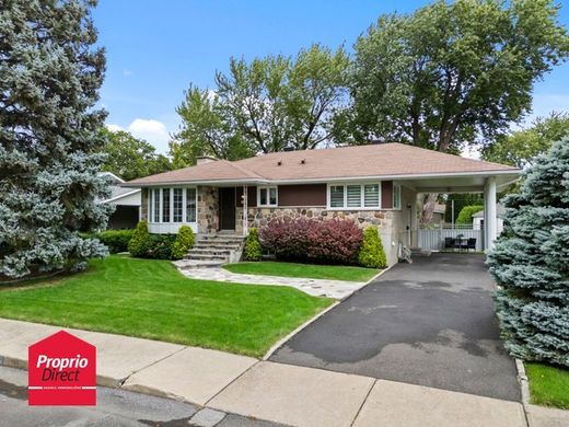 Country House in Boucherville, Montérégie