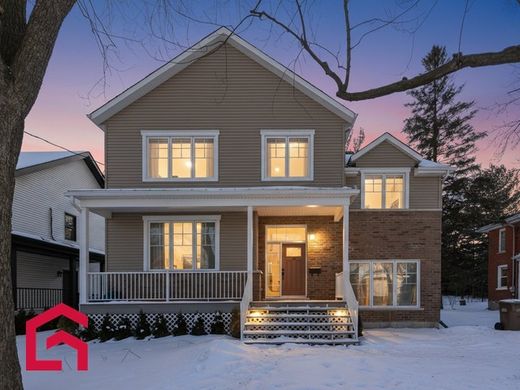 Загородный Дом, Châteauguay, Montérégie