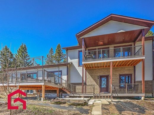 Country House in Nominingue, Laurentides
