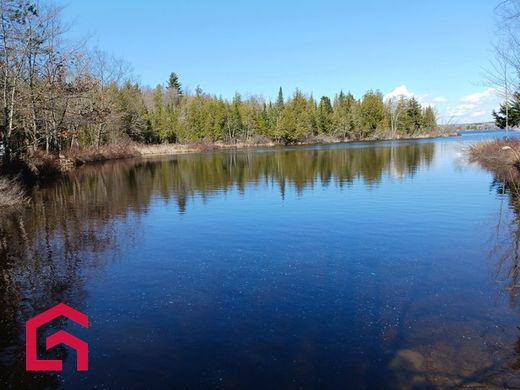 Country House in Magog, Estrie