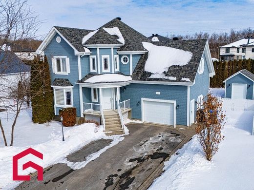 Country House in Saint-Zotique, Montérégie