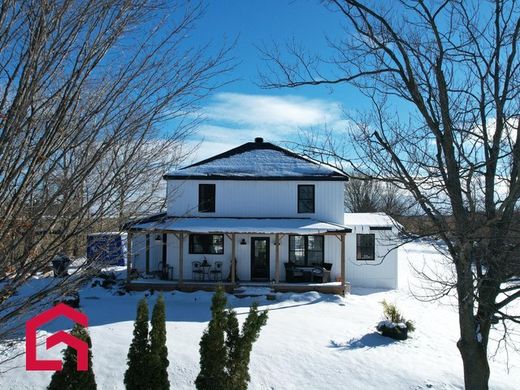 Saint-Marcel-de-Richelieu, Montérégieのカントリーハウス