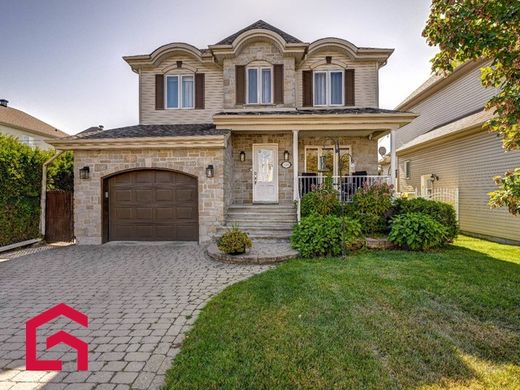 Landsitz in Fabreville, City of Montréal