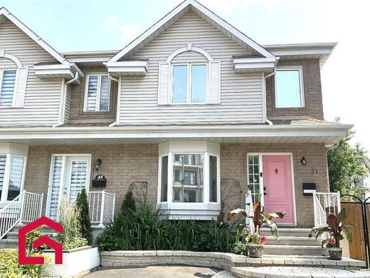 Country House in Pincourt, Montérégie