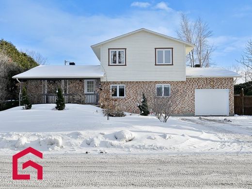 Country House in Beloeil, Montérégie