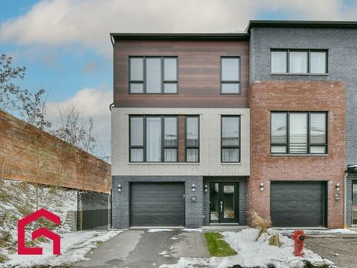 Gospodarstwo w Saint-Eustache, Laurentides