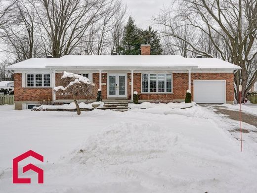 Country House in Sainte-Thérèse, Laurentides