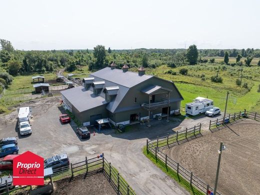 Boerderij in Boisbriand, Laurentides