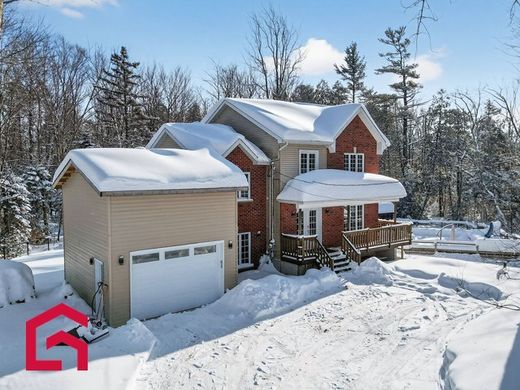 Country House in Saint-Colomban, Laurentides