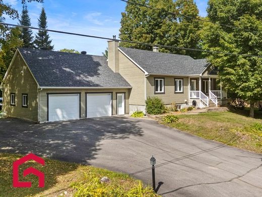 컨트리하우스 / Rawdon, Lanaudière