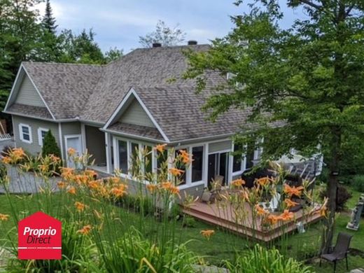 Country House in Gore, Laurentides