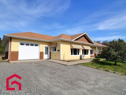 Landhuis in Malartic, Abitibi-Témiscamingue