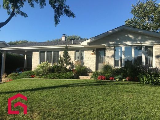 Country House in Boucherville, Montérégie