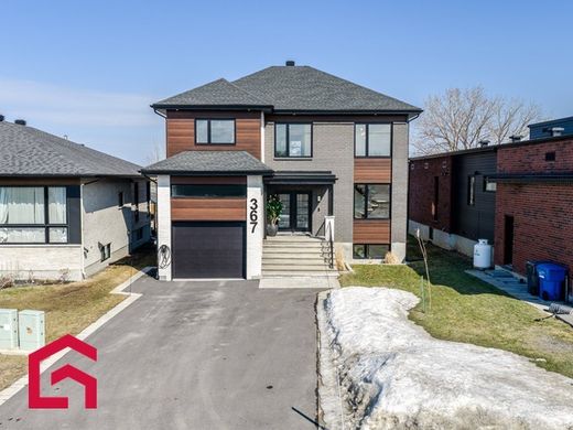 Загородный Дом, Varennes, Montérégie