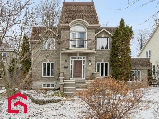 Country House in Pincourt, Montérégie