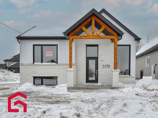 Casale a Sainte-Marthe-sur-le-Lac, Laurentides
