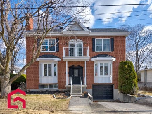 Propriété de campagne à Deux-Montagnes, Laurentides